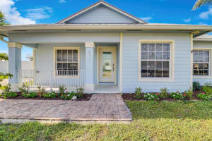 5310 SE Pine Avenue, Stuart, FL 34997 Sold 02/28/25