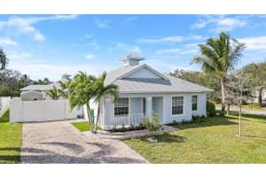 5310 SE Pine Avenue, Stuart, FL 34997 Sold 02/28/25