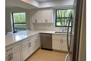 511 SW South River Drive 106, Stuart, FL 34997 Sold 05/28/25