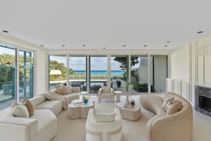 1 Sloans Curve Drive, Palm Beach, FL 33480 Sold 01/31/25