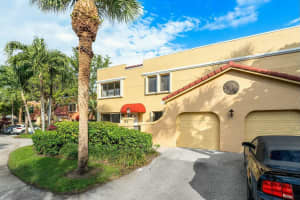 82 Uno Lago Drive, Juno Beach, FL 33408 - MLS#R11047492