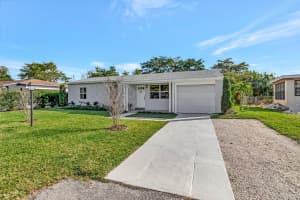 234 NE 20th Street, Delray Beach, FL 33444 - MLS#R11047623