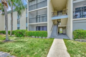 1111 Green Pine Boulevard E2, West Palm Beach, FL 33409 Sold 03/31/25