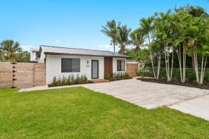 225 NE 10th Street, Delray Beach, FL 33444 Sold 04/21/25