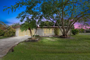 201 E Arbor Avenue, Port Saint Lucie, FL 34952 Sold 01/27/25