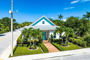 230 N Ocean Breeze Street, Lake Worth Beach, FL 33460 Sold 04/23/25