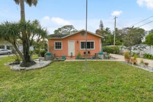 302 N Loxahatchee Drive, Jupiter, FL 33458 Sold 01/31/25
