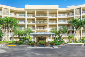 800 Cypress Grove Drive 110, Pompano Beach, FL 33069 Sold 03/31/25