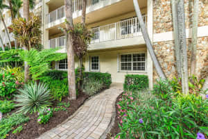 800 Cypress Grove Drive 110, Pompano Beach, FL 33069 Sold 03/31/25