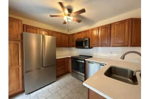 2201 SW 28th Street 30, Okeechobee, FL 34974 - MLS#R11047856