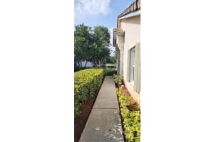 10494 Pelican Drive, Wellington, FL 33414 - MLS#R11047881
