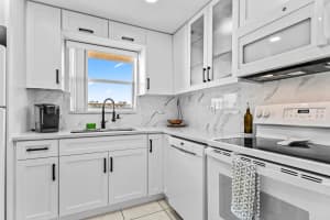 225 Bonnie Boulevard 302, Palm Springs, FL 33461 - MLS#R11047949