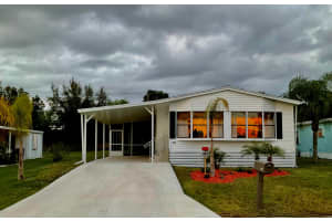188 W West Caribbean W, Port Saint Lucie, FL 34952 Sold 01/24/25