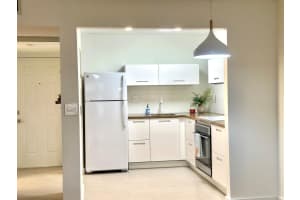 9440 SW 8th Street 316, Boca Raton, FL 33428 Sold 02/11/25