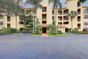 200 Uno Lago Drive 102, Juno Beach, FL 33408 Sold 04/30/25