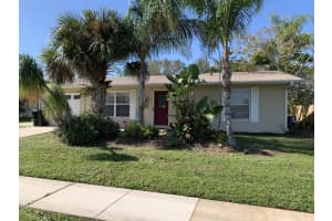 882 SW Ivanhoe Drive, Port Saint Lucie, FL 34983 Sold 05/30/25