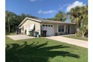 882 SW Ivanhoe Drive, Port Saint Lucie, FL 34983 Sold 05/30/25