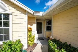 552 6th Lane, Vero Beach, FL 32962 - MLS#R11048113