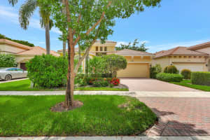 1848 Via Castello, Wellington, FL 33411 - MLS#R11048249