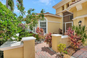 1848 Via Castello, Wellington, FL 33411 - MLS#R11048249