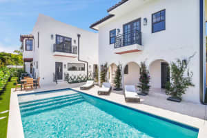 319 Valencia Road, West Palm Beach, FL 33401 Sold 04/16/25