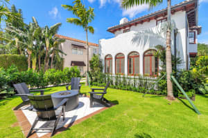 319 Valencia Road, West Palm Beach, FL 33401 Sold 04/16/25