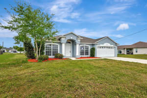 5850 NW West Dooley Circle, Port Saint Lucie, FL 34953 Sold 05/09/25
