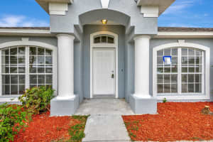 5850 NW West Dooley Circle, Port Saint Lucie, FL 34953 Sold 05/09/25