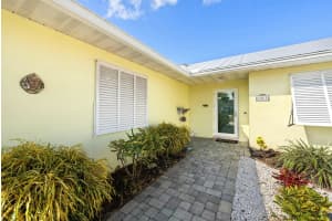 8061 SE Helen Terrace, Hobe Sound, FL 33455 Sold 03/03/25