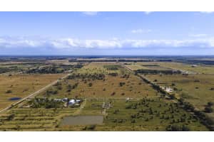 2321 Sneed Road, Fort Pierce, FL 34945 - MLS#R11048370