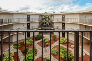 5100 Las Verdes Circle 307, Delray Beach, FL 33484 Sold 02/25/25