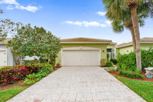10745 Royal Caribbean Circle, Boynton Beach, FL 33437 Sold 03/27/25