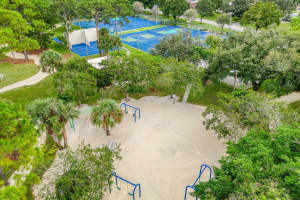 1614 16th Lane, Palm Beach Gardens, FL 33418 Sold 02/28/25