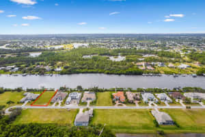 221 SE Fiore Bello, Port Saint Lucie, FL 34952 - MLS#R11048462