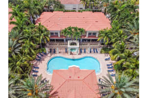 4930 Vine Cliff Way E, Palm Beach Gardens, FL 33418 Sold 04/11/25