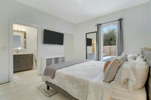 214 N C Street, Lake Worth Beach, FL 33460 Sold 06/18/25