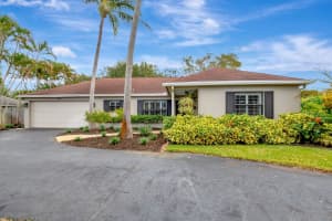 415 Homewood Boulevard, Delray Beach, FL 33445 Sold 03/17/25