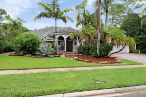 892 Cedar Cove Road, Wellington, FL 33414 Sold 03/18/25