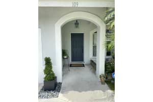 109 SE 31st Avenue, Boynton Beach, FL 33435 - MLS#R11048747