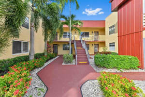 610 Flanders M, Delray Beach, FL 33484 Sold 03/07/25