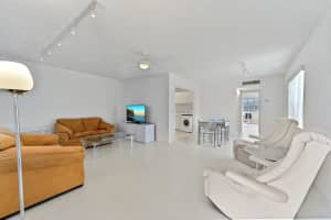 610 Flanders M, Delray Beach, FL 33484 Sold 03/07/25
