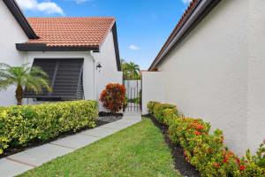 31 Ironwood Way N, Palm Beach Gardens, FL 33418 Sold 02/18/25