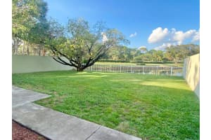 100 Hampton Circle, Jupiter, FL 33458 Sold 04/11/25