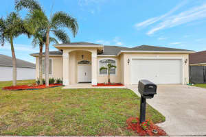1202 Hatteras Circle, Greenacres, FL 33413 Sold 07/25/25