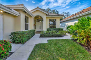 162 Hampton Circle, Jupiter, FL 33458 Sold 04/30/25