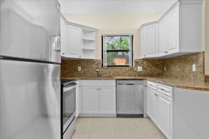 41 Uno Lago Drive, Juno Beach, FL 33408 - MLS#R11049082