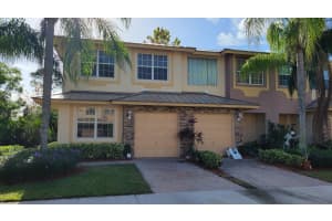 5371 SE Moseley Drive Drive, Stuart, FL 34997 Sold 04/25/25