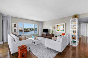 555 SE 6th Avenue 2f, Delray Beach, FL 33483 Sold 09/03/25