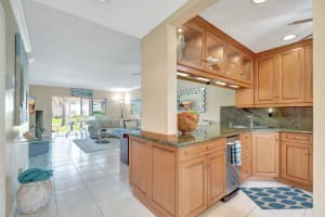 22 Abbey Lane 101, Delray Beach, FL 33446 Sold 02/24/25