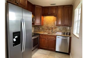 34 Pine Arbor Lane 205, Vero Beach, FL 32962 Sold 04/15/25